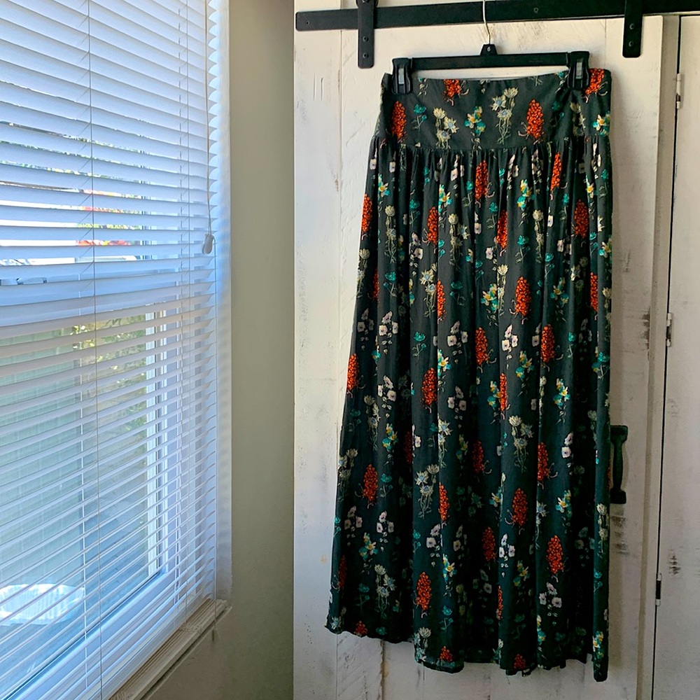 Natural Life - Floral Skirt